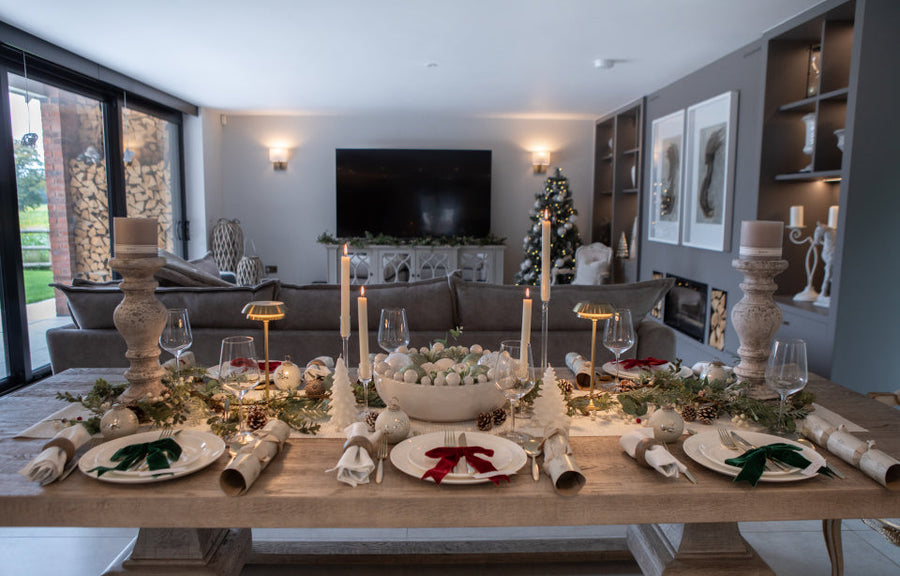 How to Dress an Elegant Christmas Table with Oneida’s Storm Collection and a Touch of Ribbon Magic